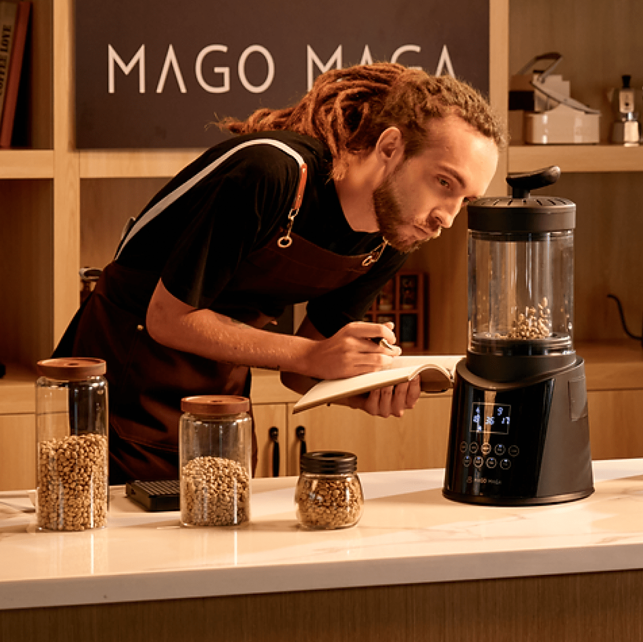 Smart coffee roasting machine featuring auto and manual modes. Total control for beginners and home barista pros.